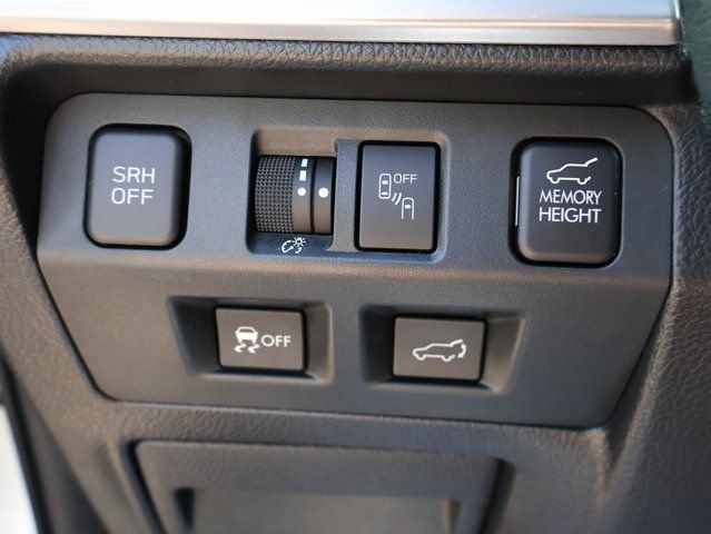 Used 2018 Subaru Forester 2.5i Touring AWD/4WD image 38