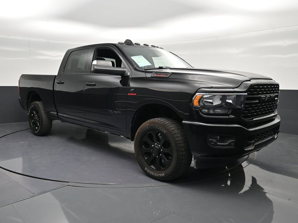 Used 2022 RAM 2500 Big Horn w/ Night Edition AWD/4WD image 5