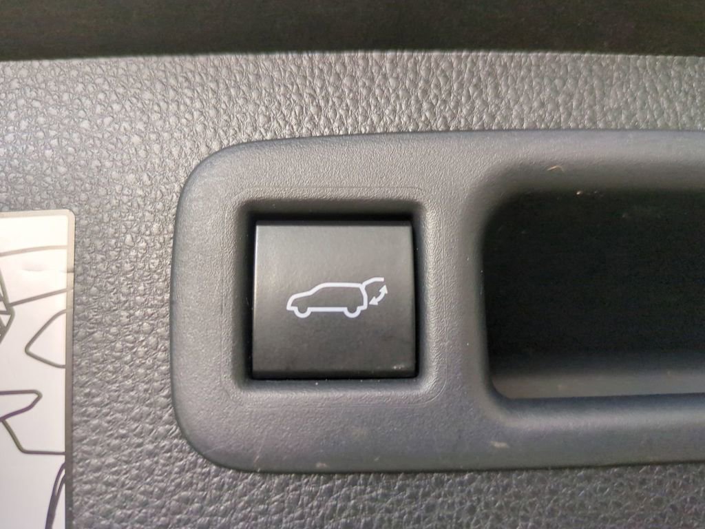 Used 2021 Toyota Highlander Platinum image 15