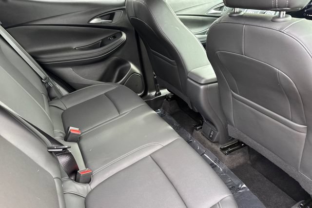 Used 2024 Buick Encore GX Sport Touring FWD image 18