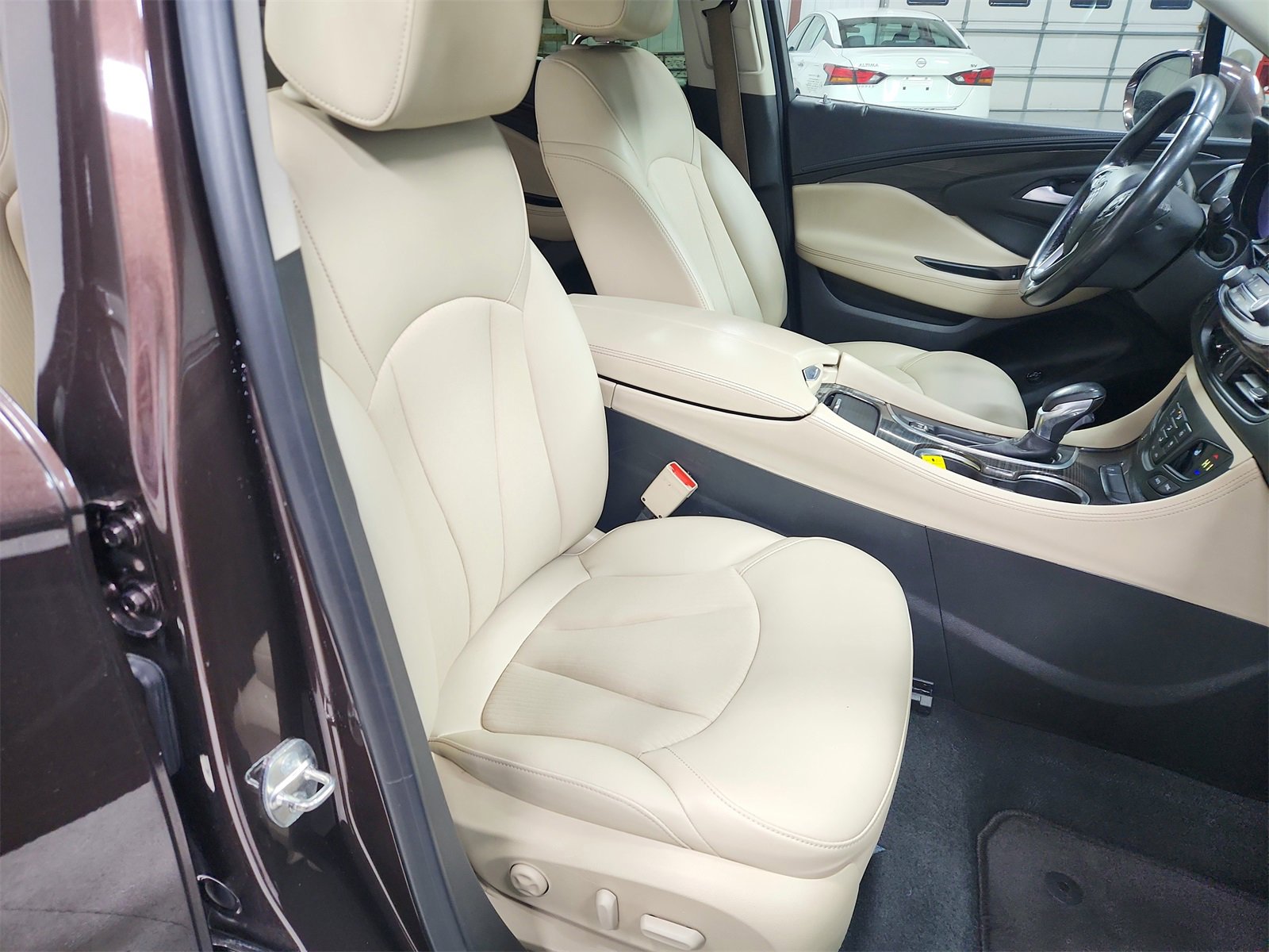 Used 2020 Buick Envision Preferred image 34