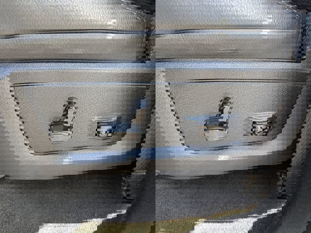 Used 2015 RAM 1500 Sport w/ Convenience Group image 18