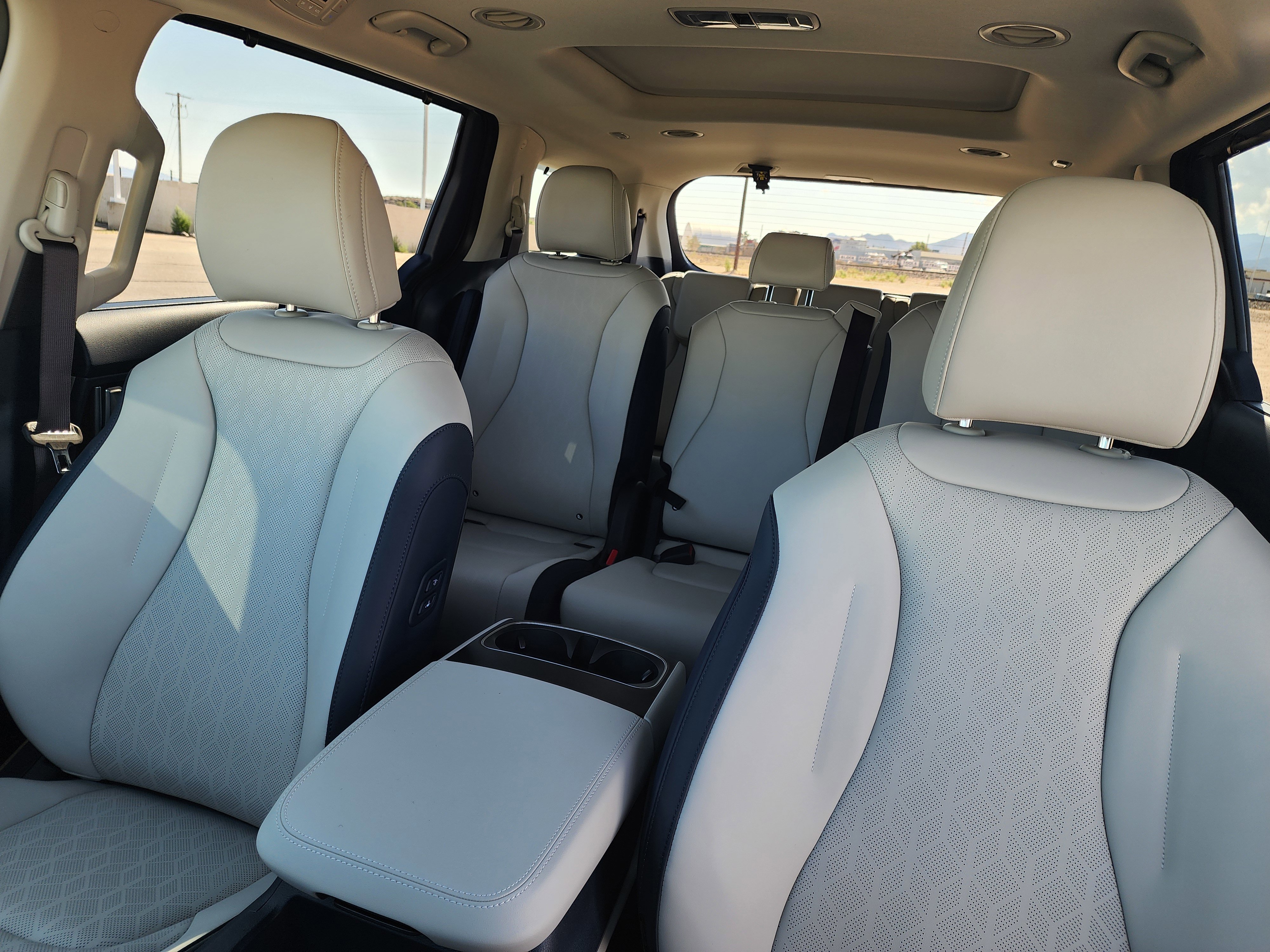 New 2026 Kia Carnival SX image 15