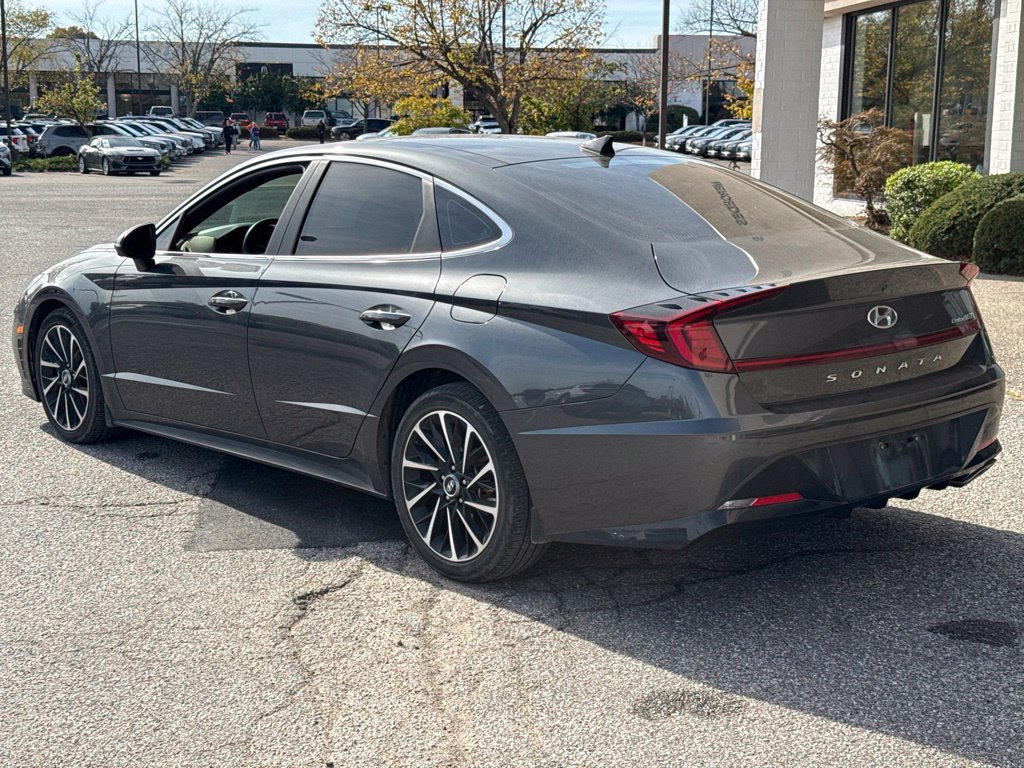 Used 2021 Hyundai Sonata Limited w/ Winter Weather Package FWD image 10