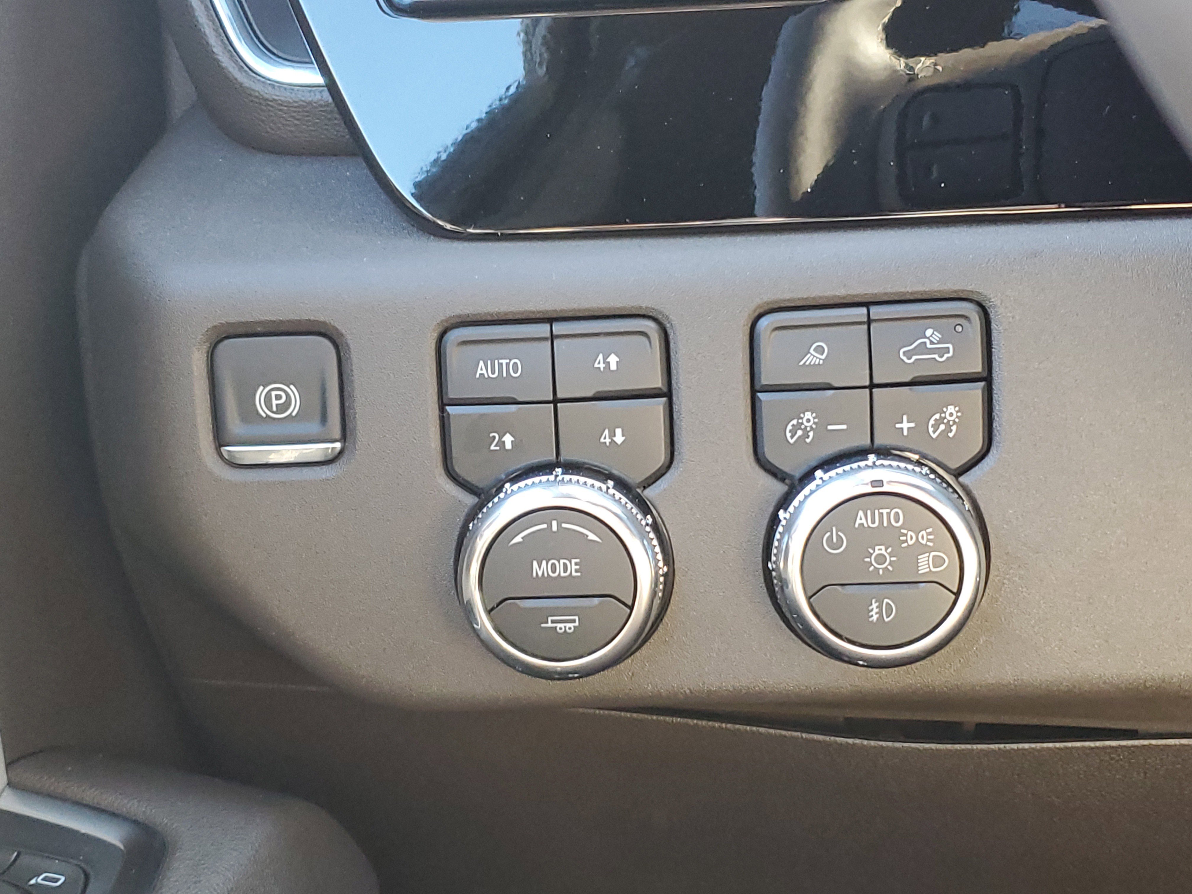 New 2025 GMC Sierra 2500 SLT w/ SLT Premium Package image 25