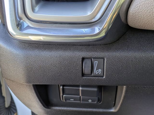 Used 2024 GMC Canyon Denali image 24