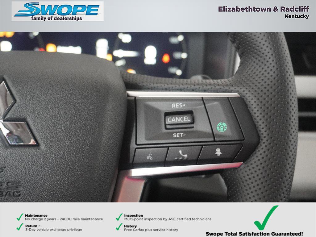 New 2025 Mitsubishi Outlander SE image 21