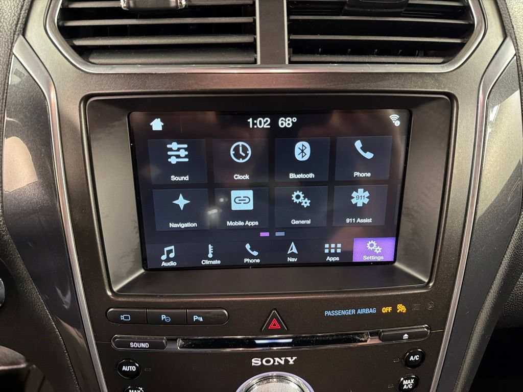 Certified 2018 Ford Explorer Limited w/ Equipment Group 301A AWD/4WD image 9