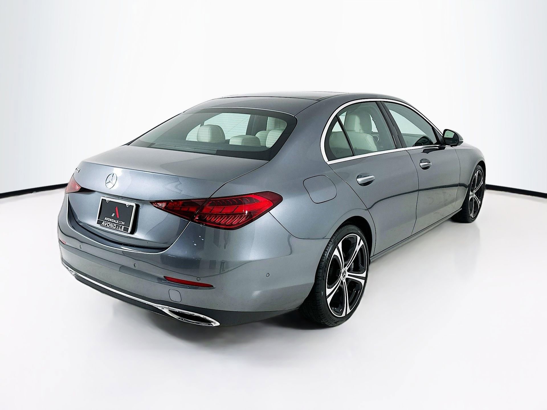 Used 2025 Mercedes-Benz C 300 Sedan image 8