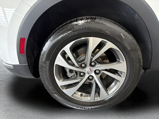 Used 2022 Buick Envision Essence w/ Technology Package I FWD image 34