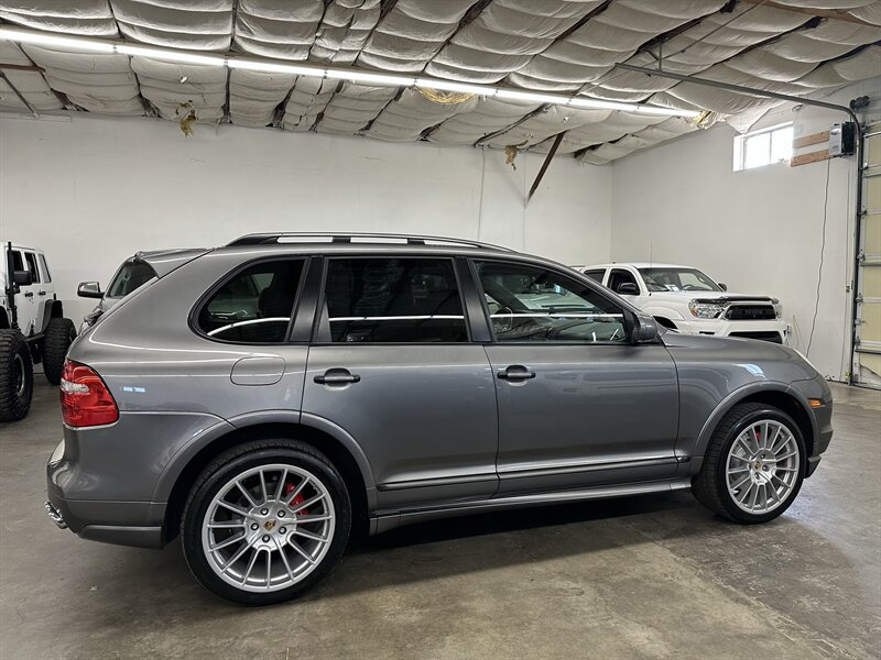 Used 2009 Porsche Cayenne GTS AWD/4WD image 2