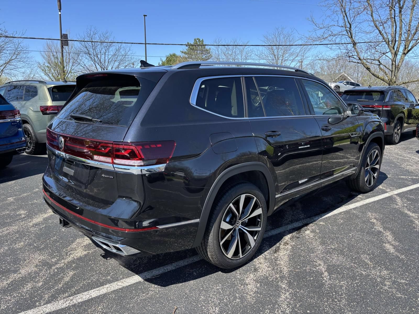 New 2026 Volkswagen Atlas SEL Premium R-Line AWD/4WD image 5