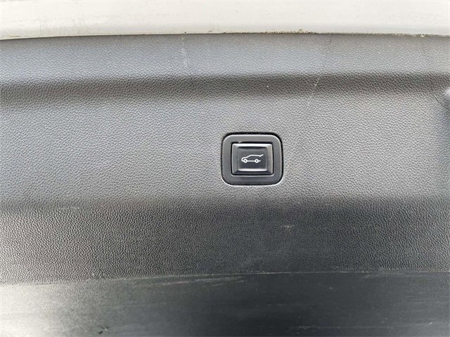 Used 2022 GMC Yukon XL AT4 w/ Max Trailering Package image 14