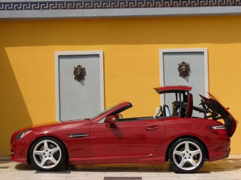 Used 2012 Mercedes-Benz SLK 350 image 9