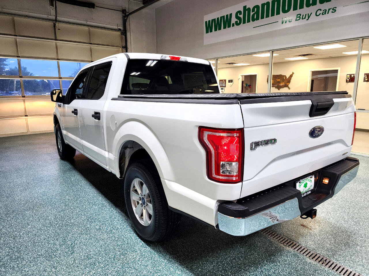 Used 2016 Ford F150 XLT image 9