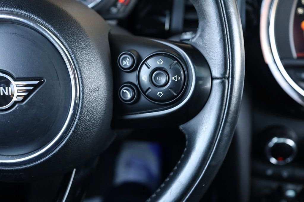 Used 2019 MINI Cooper 4-Door Hardtop image 29