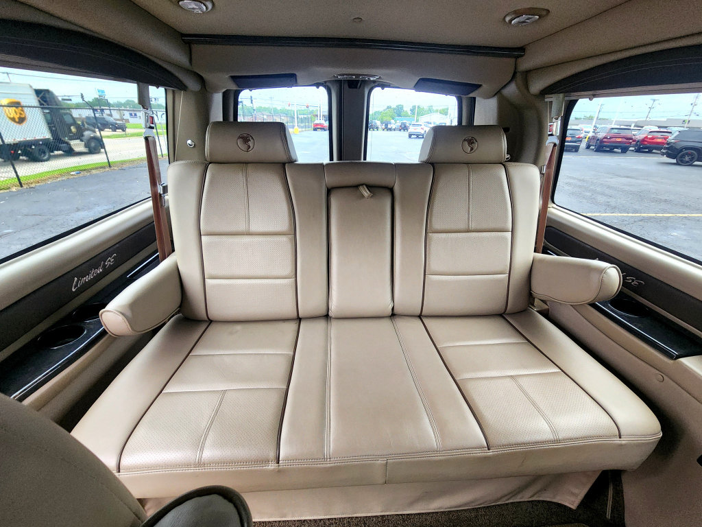 Used 2019 Chevrolet Express 2500 w/ Enhanced Convenience Package RWD image 53