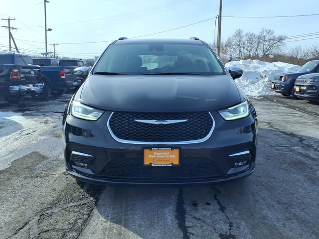 Certified 2023 Chrysler Pacifica Limited image 8