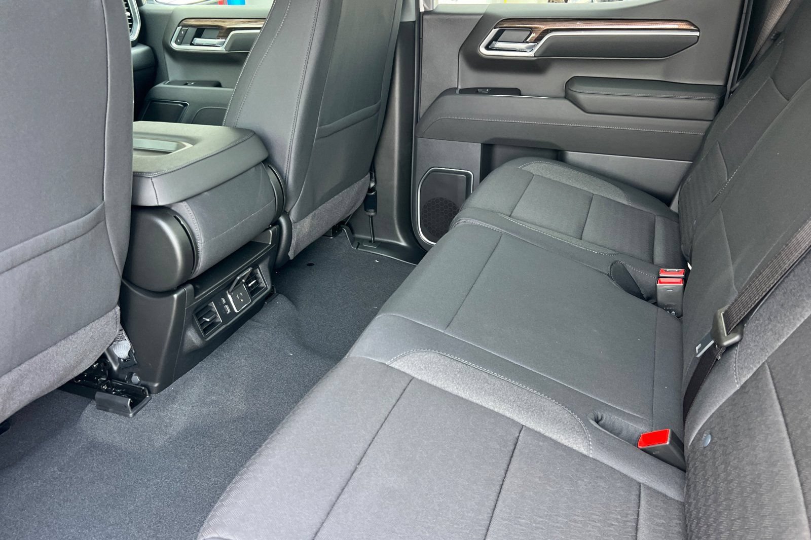 New 2026 Chevrolet Silverado 1500 LT AWD/4WD image 9