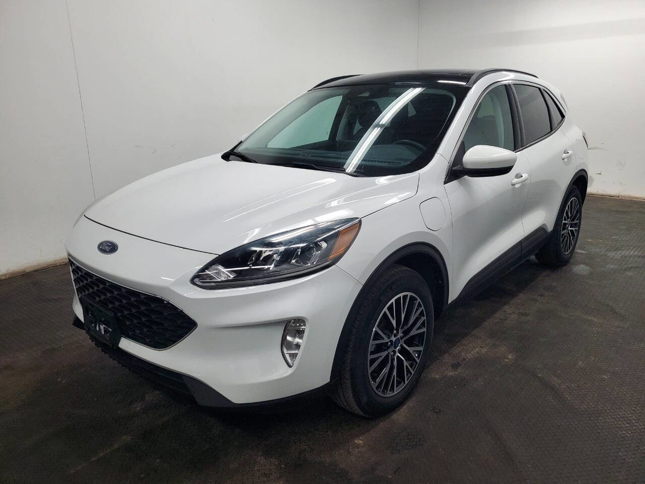Used 2022 Ford Escape SEL w/ Technology Package