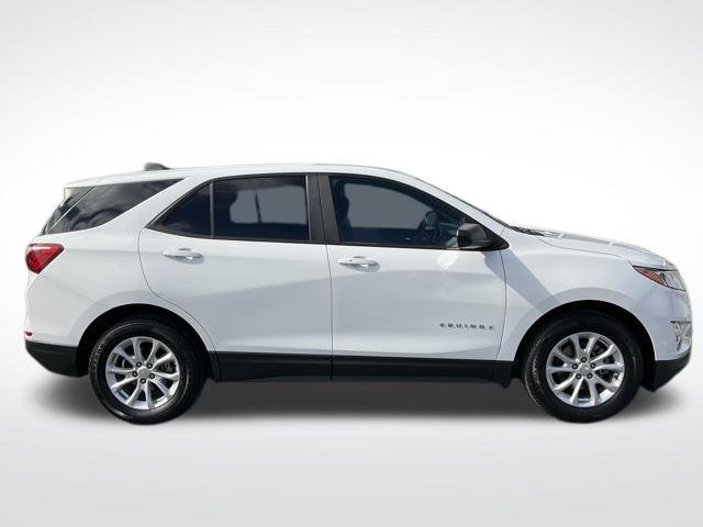 Used 2021 Chevrolet Equinox LS w/ LS Convenience Package FWD image 28