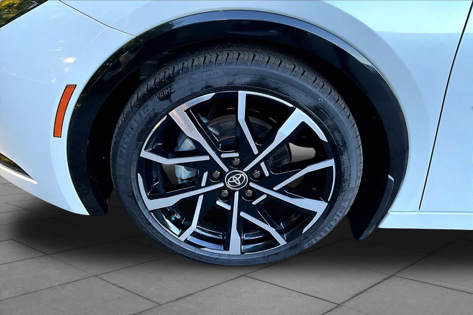 Certified 2026 Toyota Prius Plug-In Hybrid FWD image 11