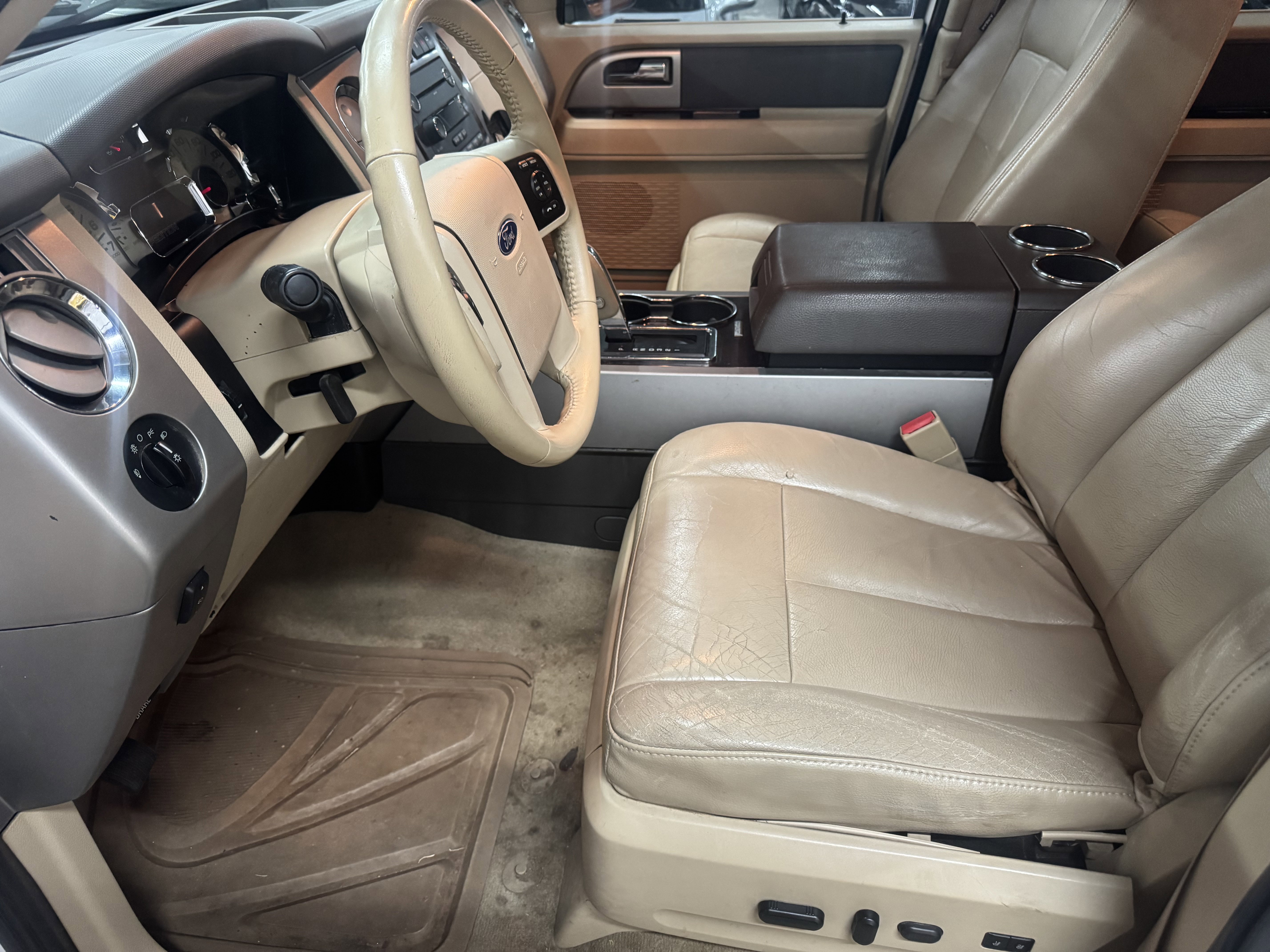 Used 2012 Ford Expedition EL XLT image 8