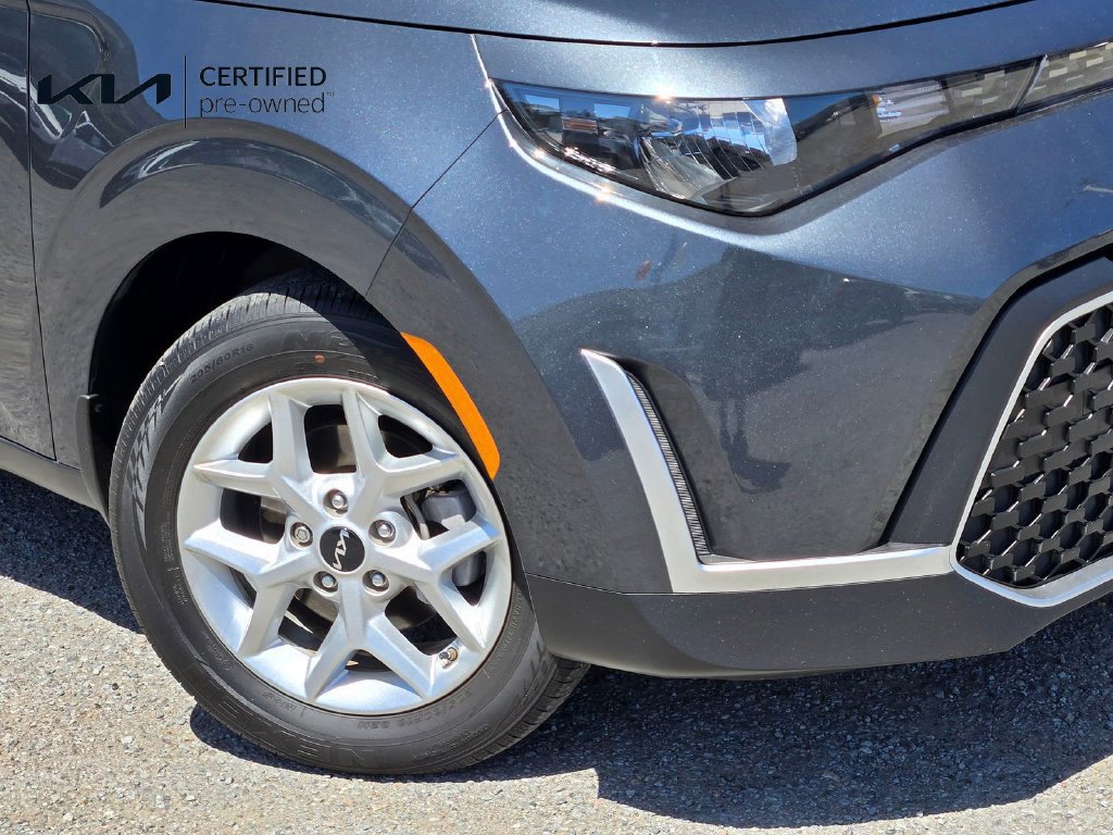 Certified 2023 Kia Soul LX w/ LX Technology Package FWD image 9