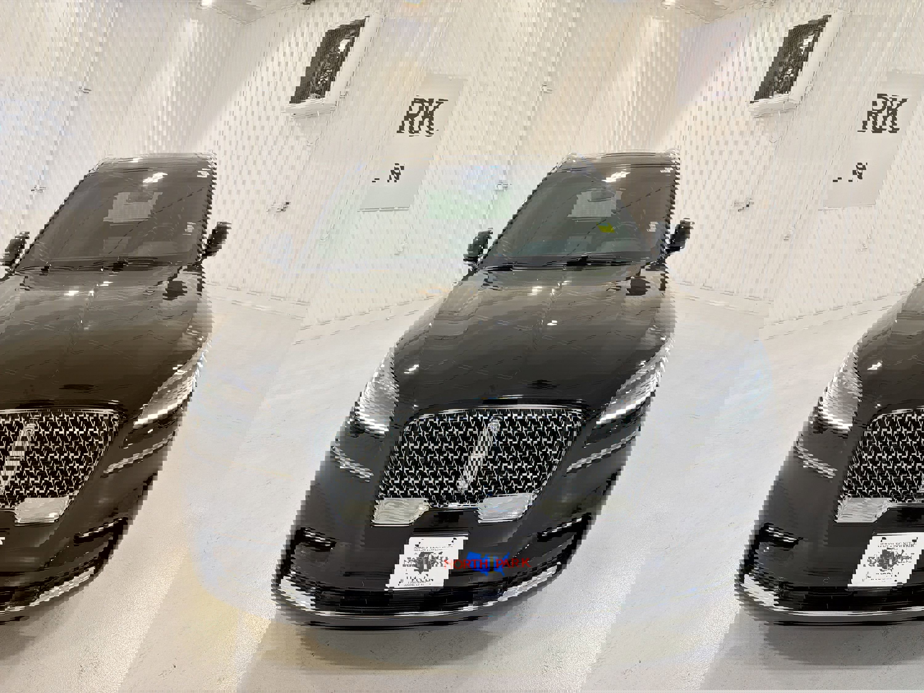 Used 2023 Lincoln Aviator Reserve w/ Elements Package Plus image 33