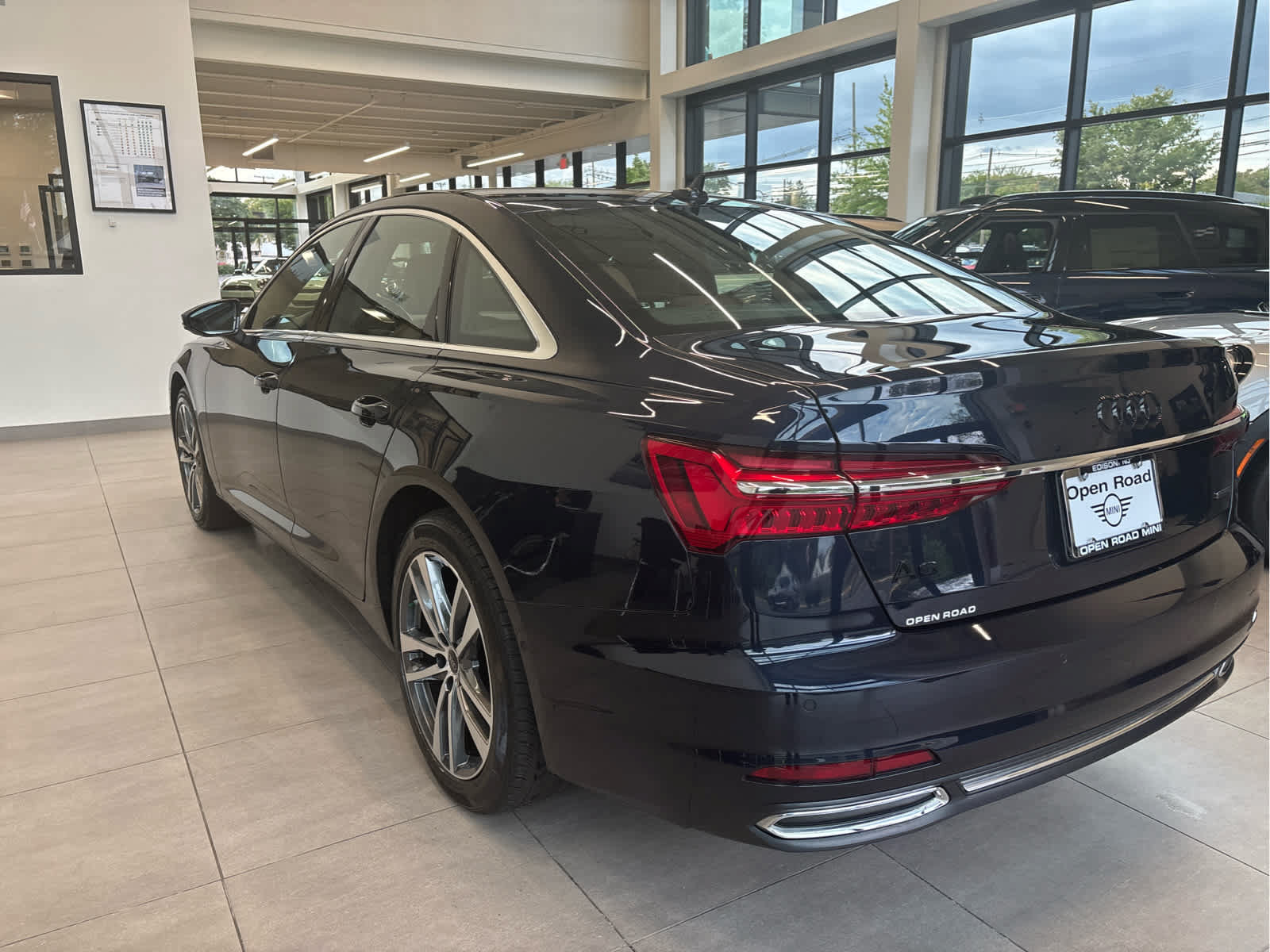 Used 2023 Audi A6 Premium Plus w/ Premium Plus Package AWD/4WD image 5