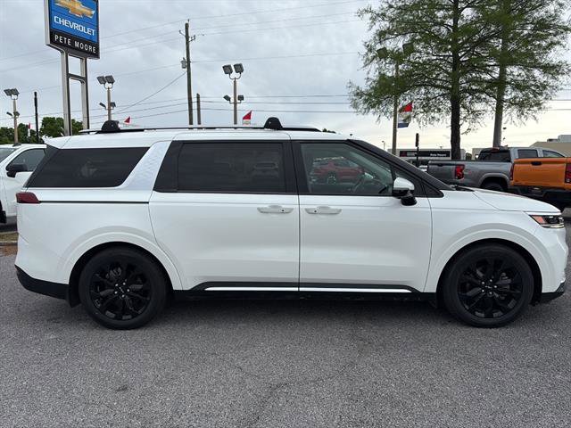 Used 2022 Kia Carnival SX Prestige image 4