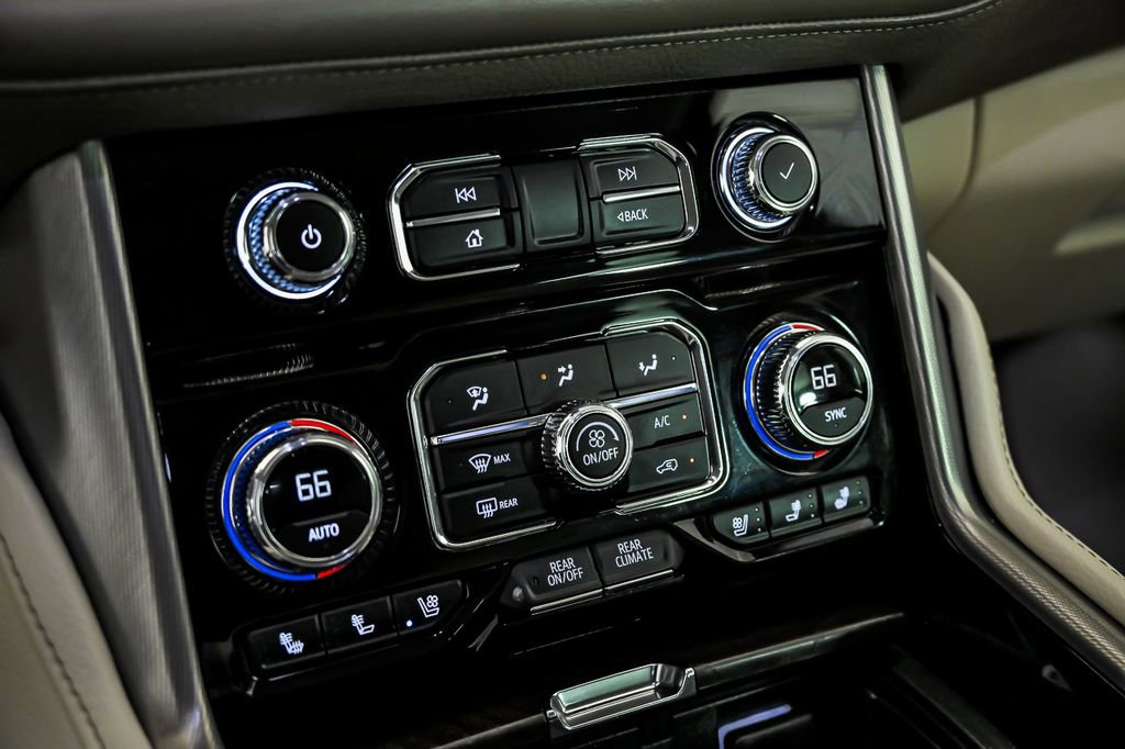 Used 2024 GMC Yukon Denali AWD/4WD image 26