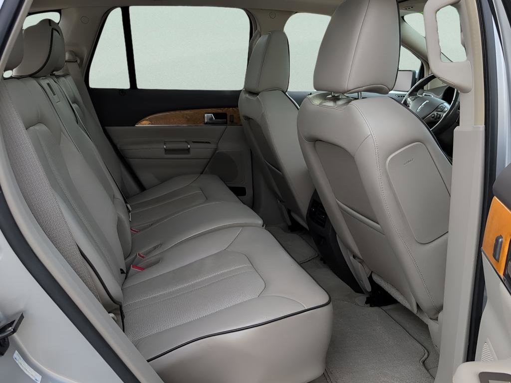 Used 2012 Lincoln MKX AWD image 35
