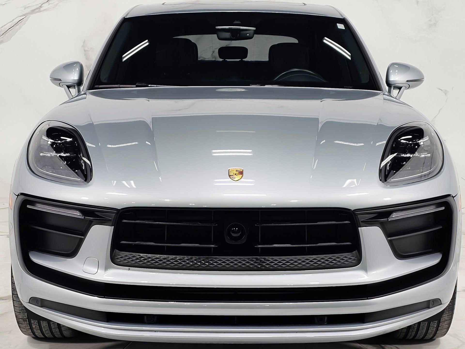 Used 2024 Porsche Macan Turbo image 6