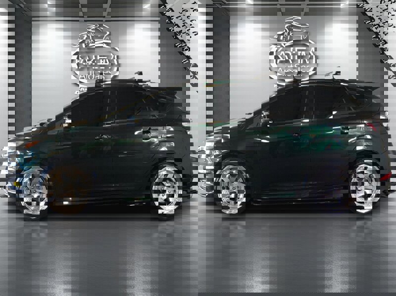 Used 2017 Ford Focus ST image 8