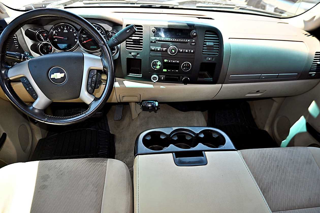 Used 2012 Chevrolet Silverado 1500 LT w/ All-Star Edition RWD image 12