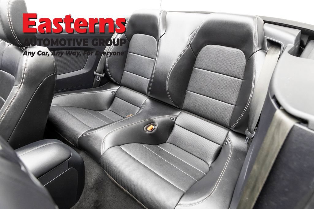 Used 2022 Ford Mustang Premium RWD image 31