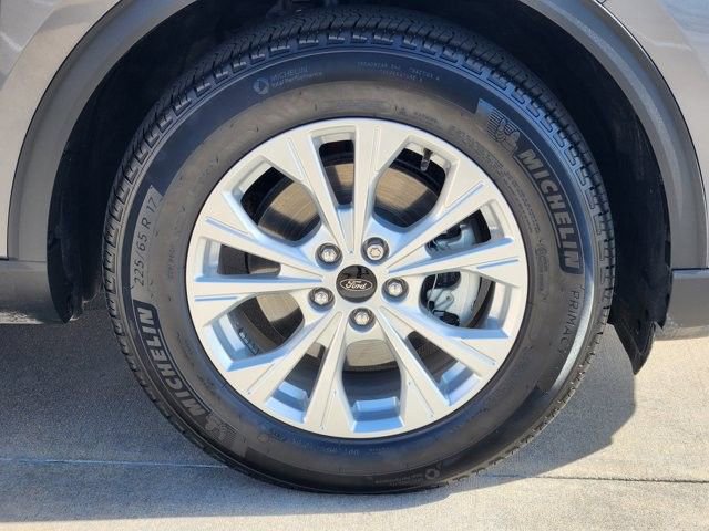 Used 2026 Ford Escape Active image 11