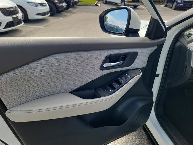 Certified 2023 Nissan Rogue SV image 20