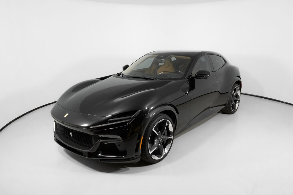 Used 2024 Ferrari Purosangue image 2