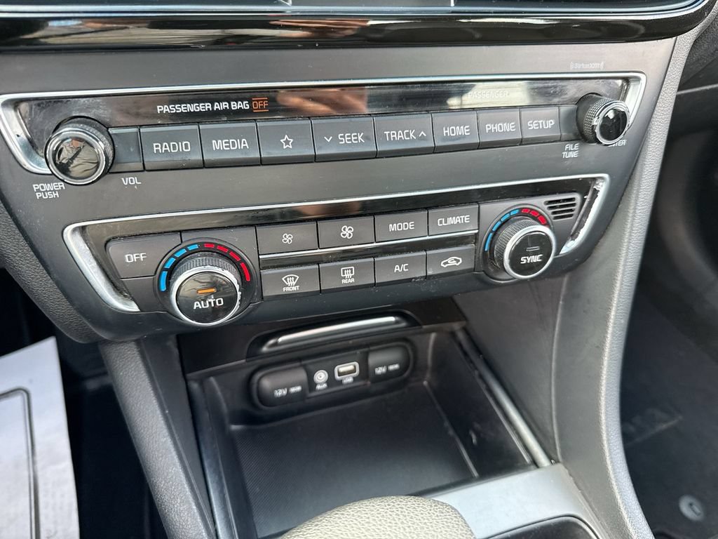 Used 2019 Kia Optima S w/ S Panoramic Sunroof Package FWD image 18