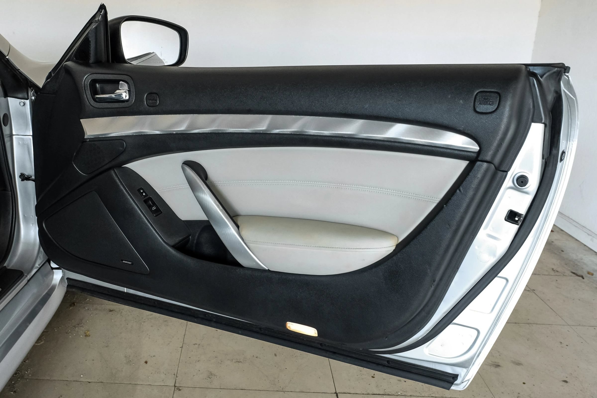 Used 2009 INFINITI G37 Convertible w/ Premium Pkg RWD image 37