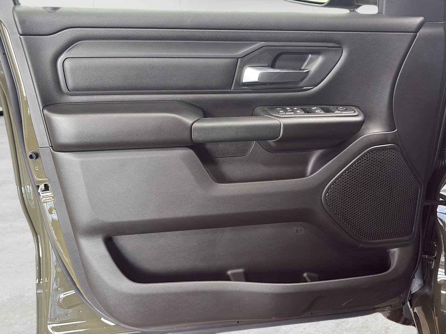New 2026 RAM 1500 Express AWD/4WD image 4