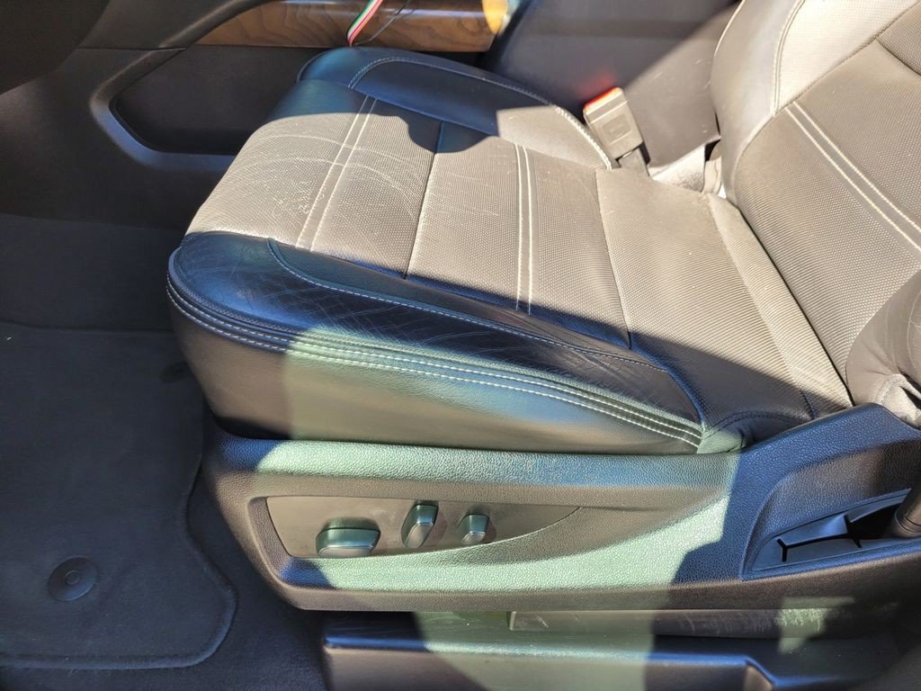 Used 2019 GMC Yukon XL Denali RWD image 18