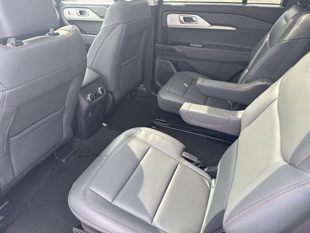 New 2025 Ford Explorer Active image 17