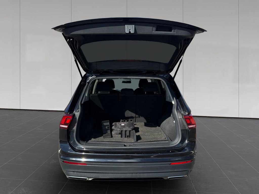 Used 2018 Volkswagen Tiguan S image 19