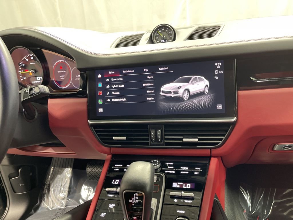 Used 2022 Porsche Cayenne E-Hybrid Coupe image 18