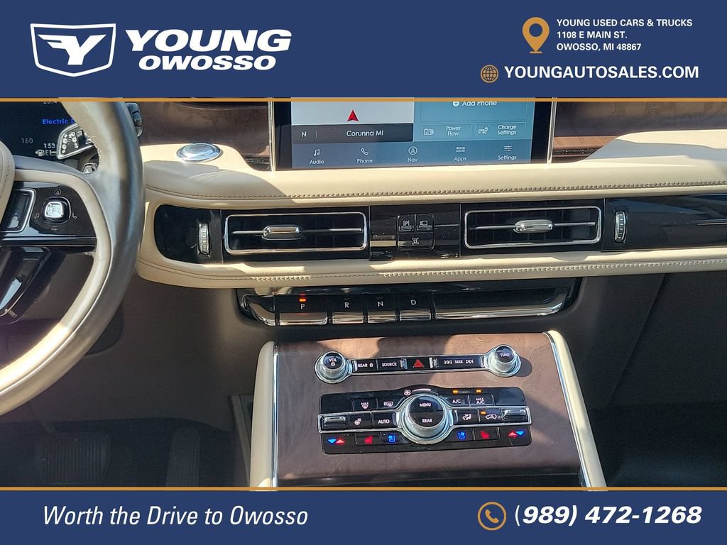 Used 2021 Lincoln Aviator Grand Touring w/ Equipment Group 302A AWD/4WD image 27