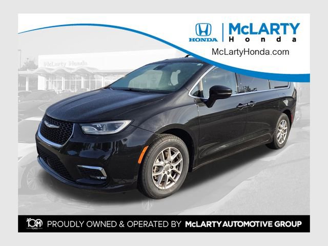 Used 2022 Chrysler Pacifica Touring-L image 1