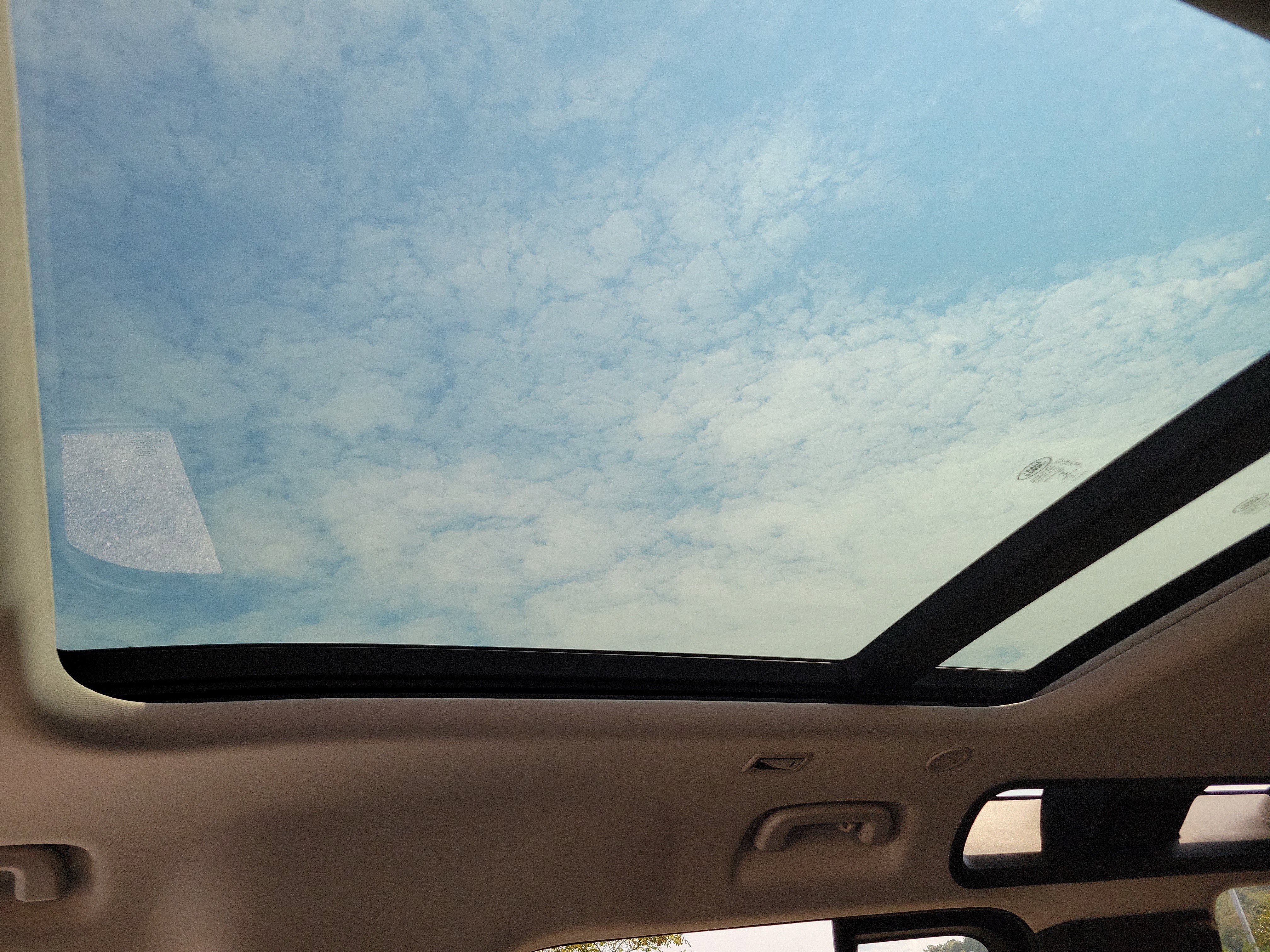 Used 2020 Land Rover Defender 110 First Edition image 21